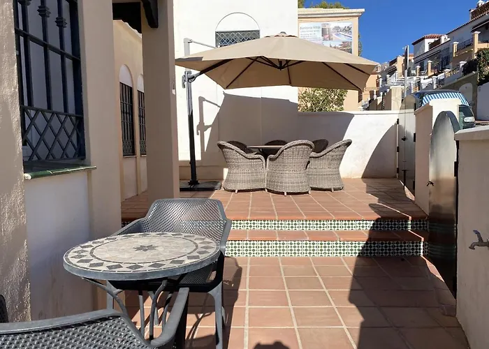 Lucena Private Pool Casasol