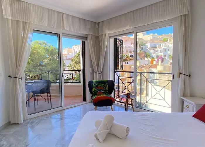 Lucena Private Pool Casasol * 네르하