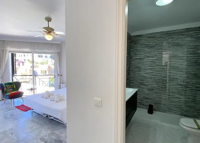 Lucena Private Pool Casasol * Nerja