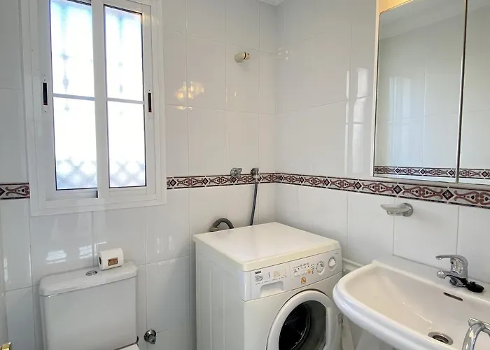 Lucena Private Pool Casasol *