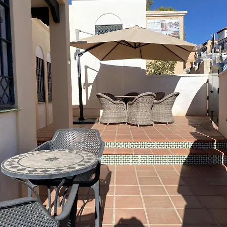 Lucena Private Pool Casasol