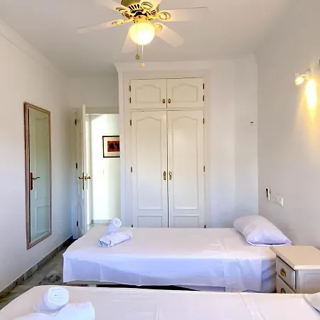 Lucena Private Pool Casasol *