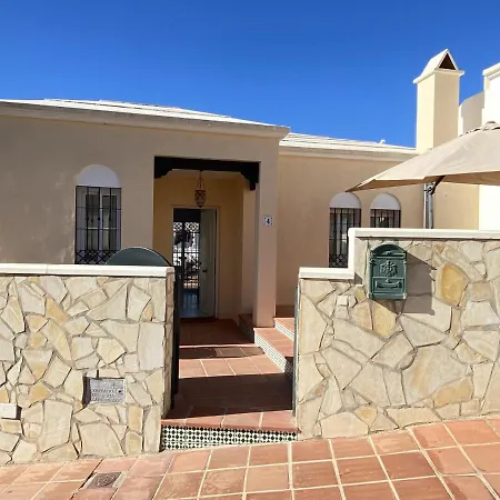 Lucena Private Pool Casasol