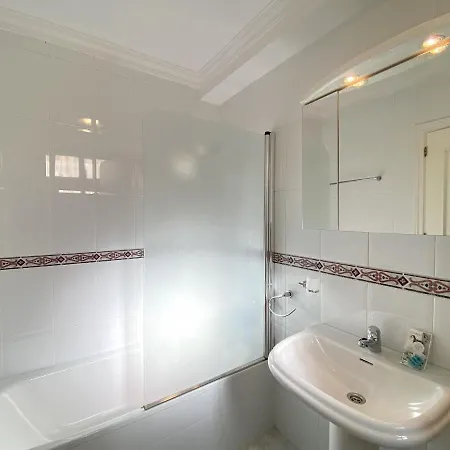 Lucena Private Pool Casasol * Nerja