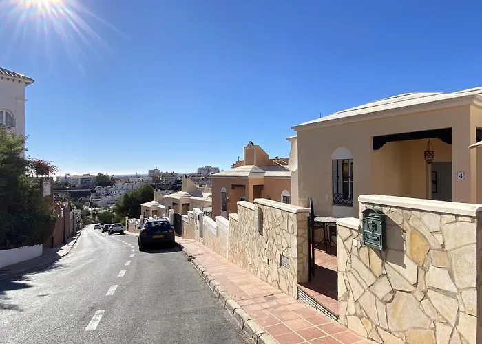 Lucena Private Pool Casasol