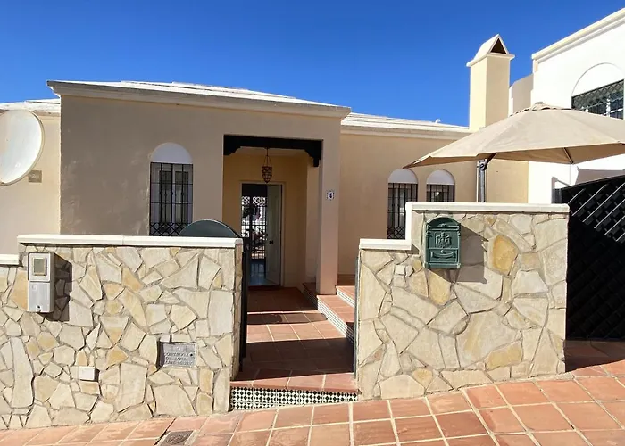 Lucena Private Pool Casasol