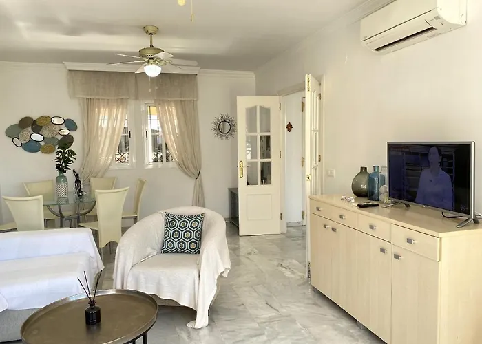 Lucena Private Pool Casasol * ネルハ